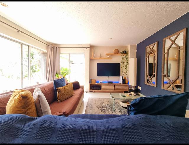 4 BEDROOM FREEHOLD RENTED IN BENMORE GARDENS
